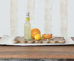 Scalloped Edge Mango Wood Tray
