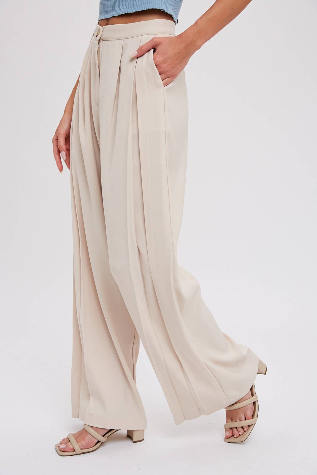 PINTUCK WIDE LEG PANTS