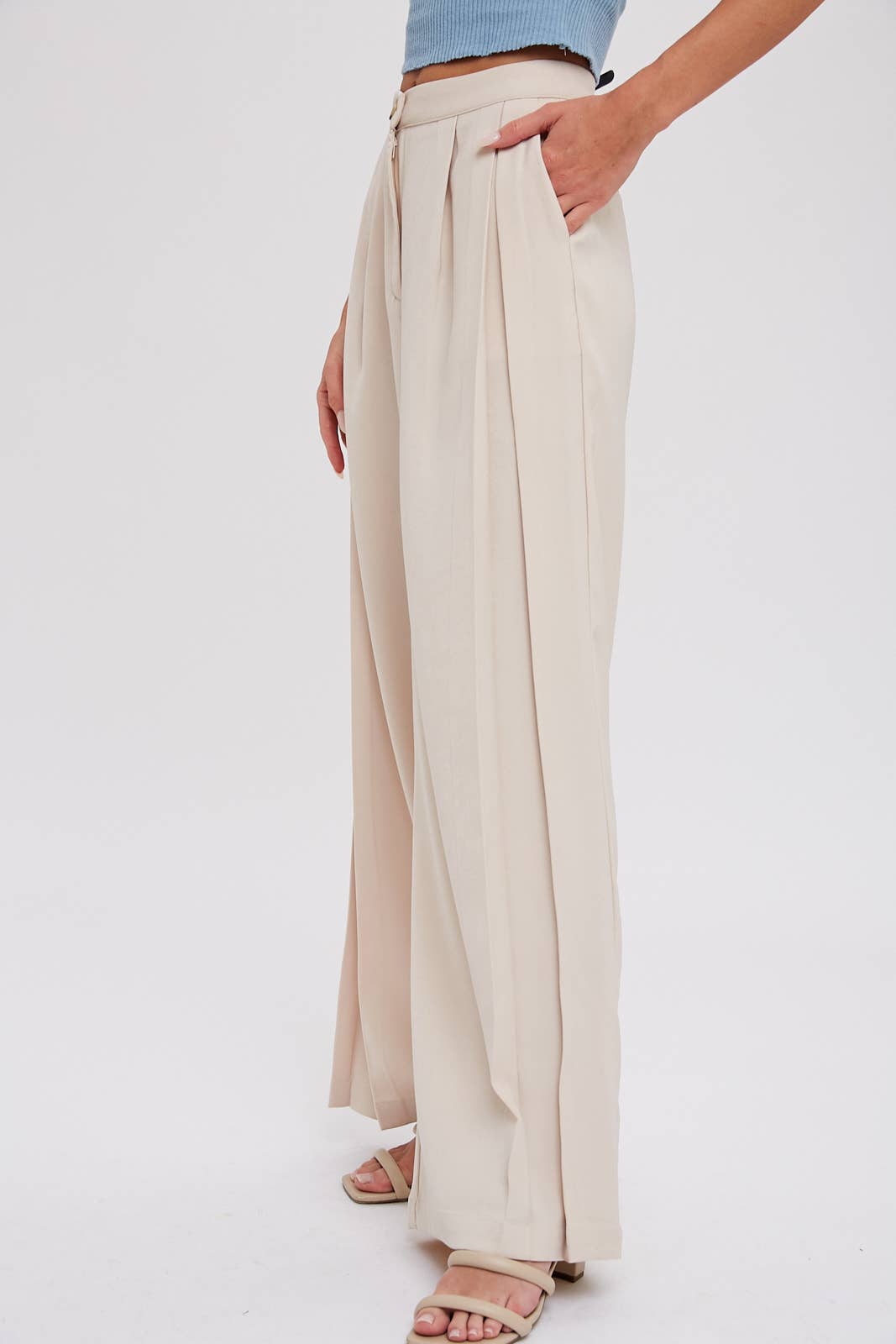 PINTUCK WIDE LEG PANTS