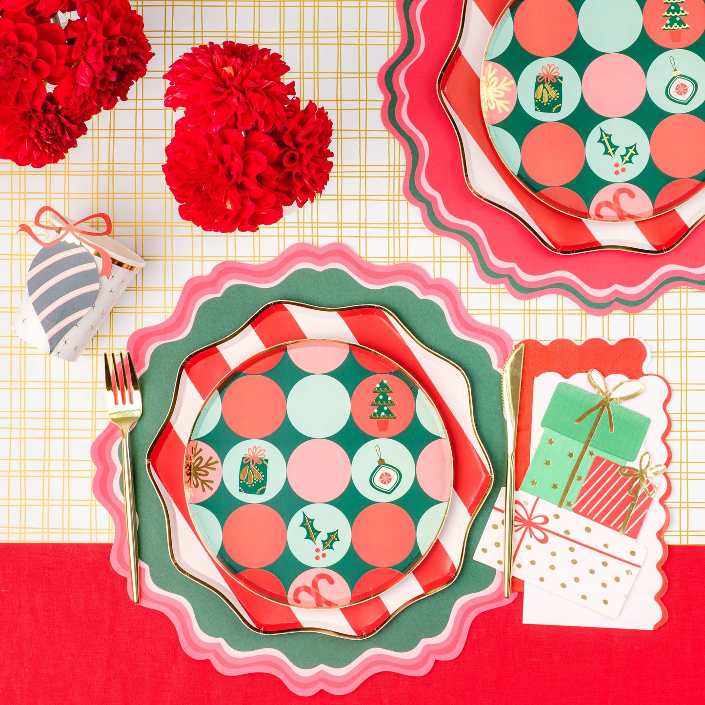 Holiday Stripes Dinner Paper Plates