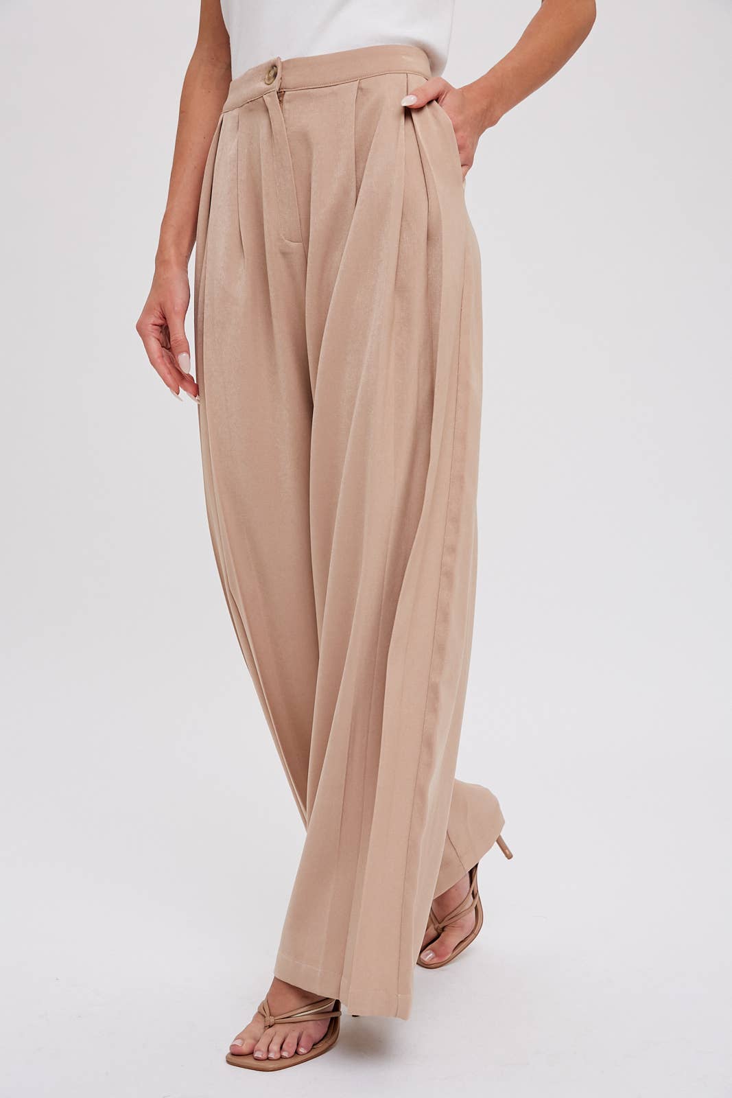 PINTUCK WIDE LEG PANTS