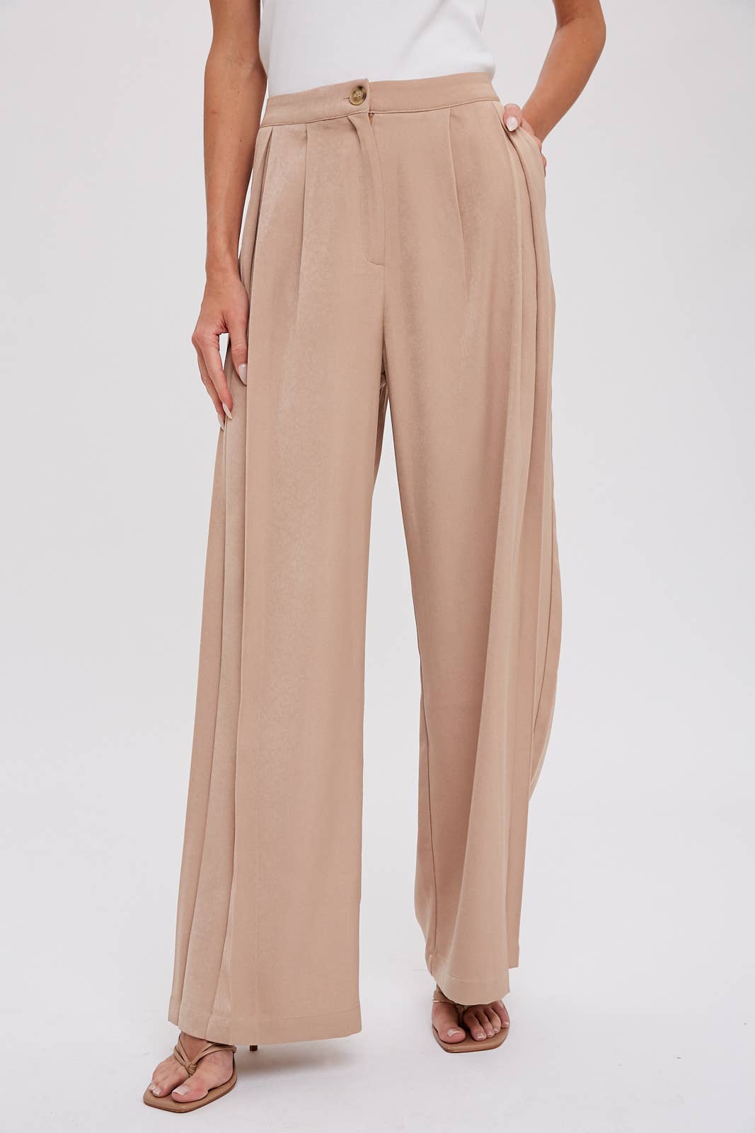 PINTUCK WIDE LEG PANTS