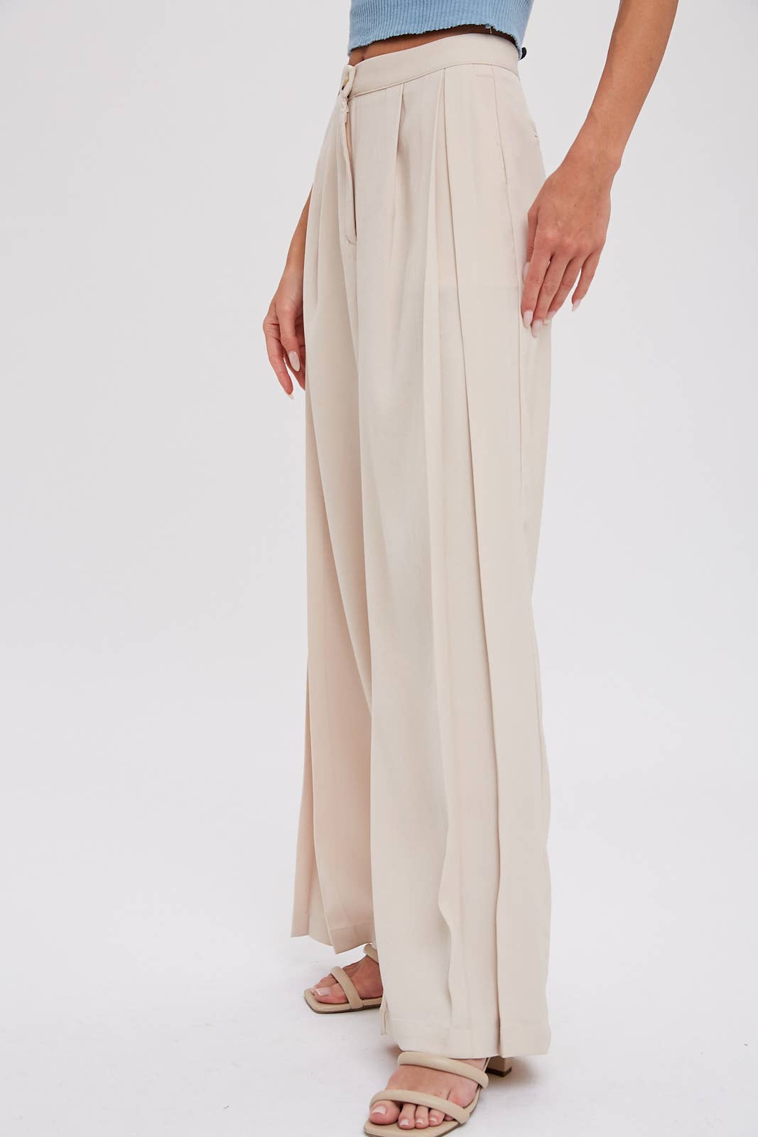 PINTUCK WIDE LEG PANTS