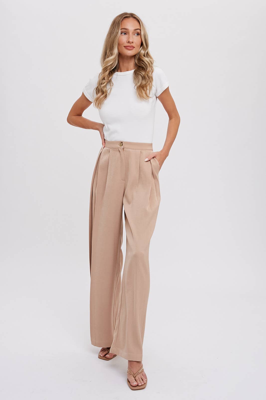 PINTUCK WIDE LEG PANTS