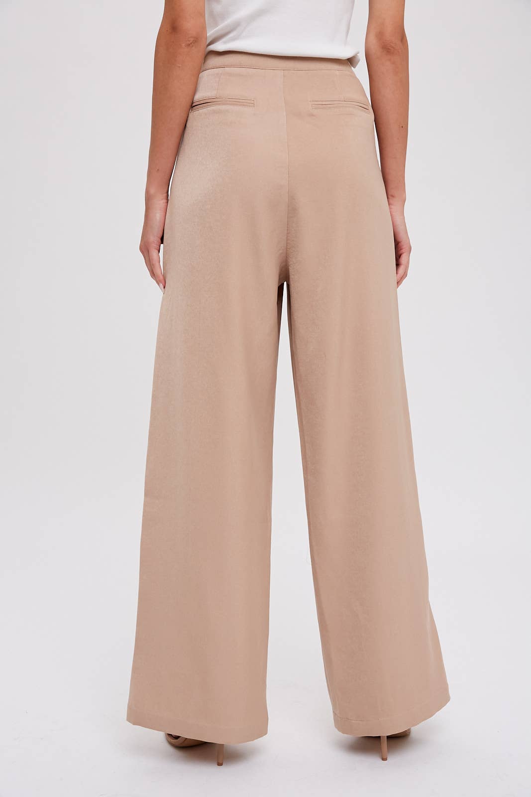 PINTUCK WIDE LEG PANTS