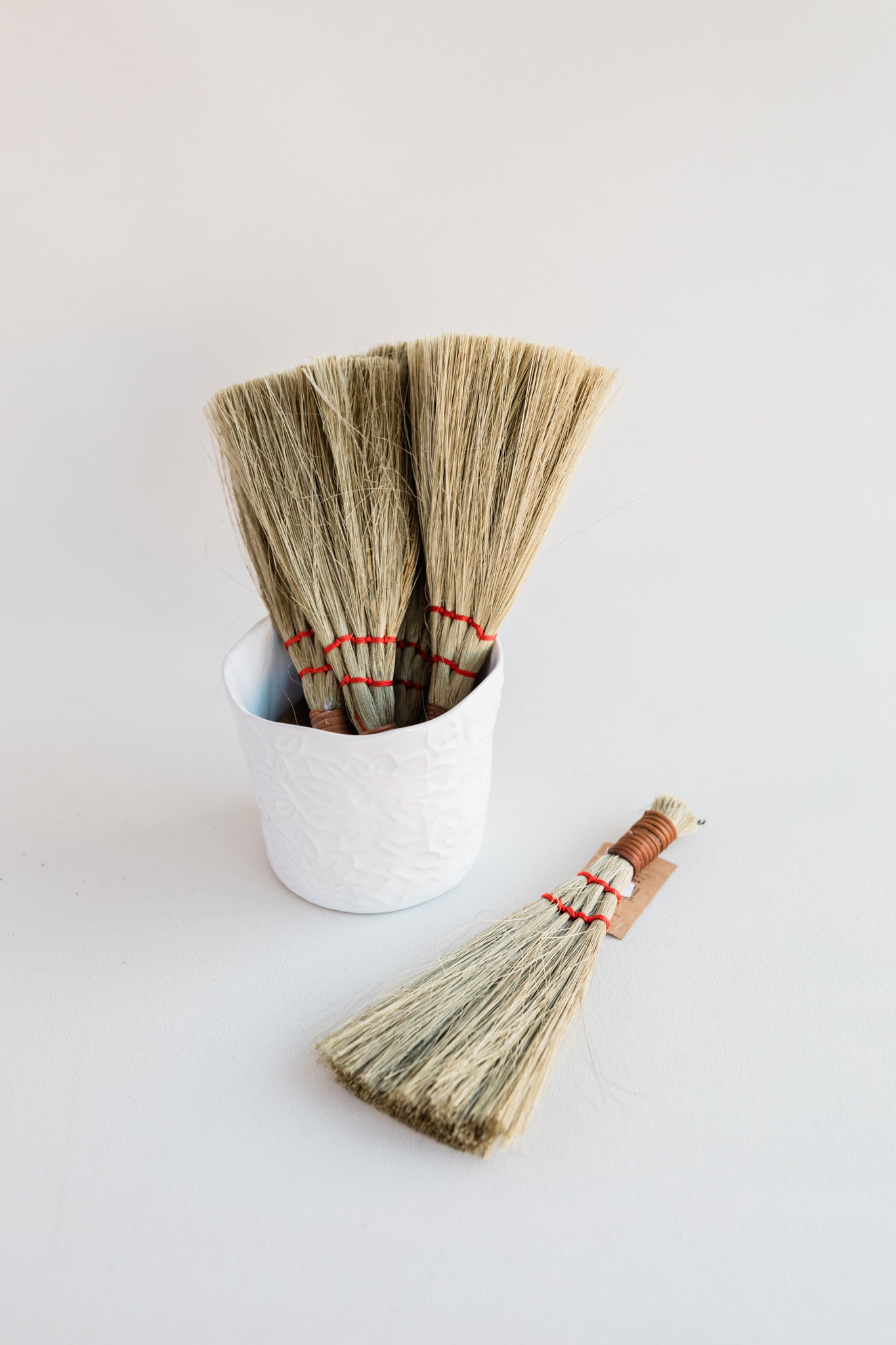 Bamboo Handheld Whisk Broom